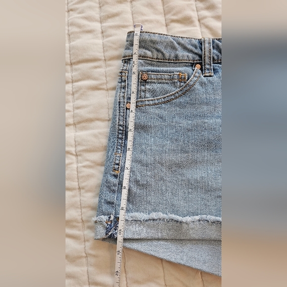 Celebrity Pink Shorts - Picture 2 of 3